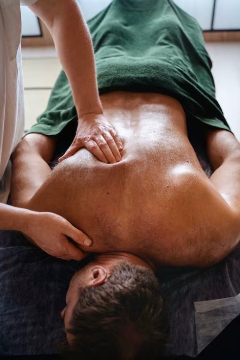 Massage dans le calme et la... à Plaisir